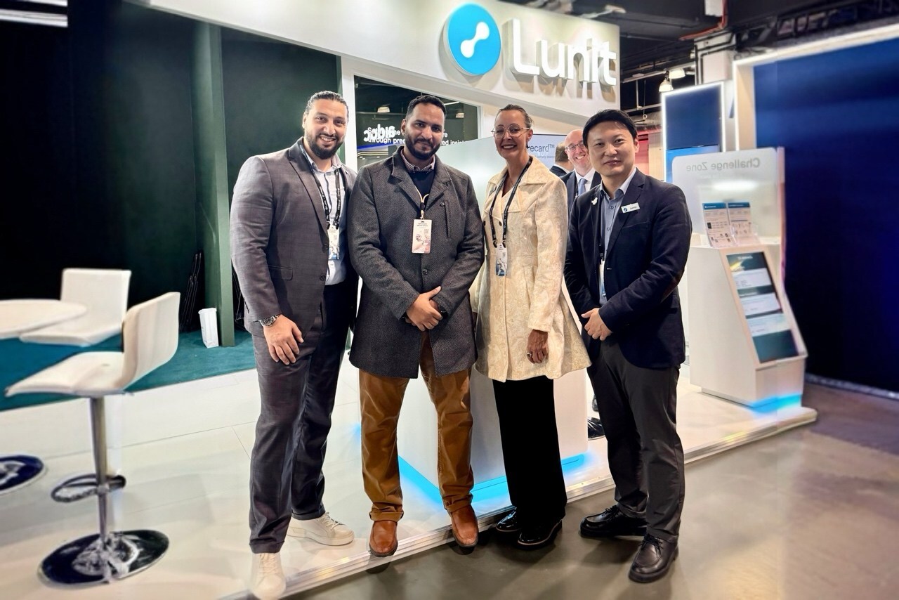 Lunit and HMG representatives